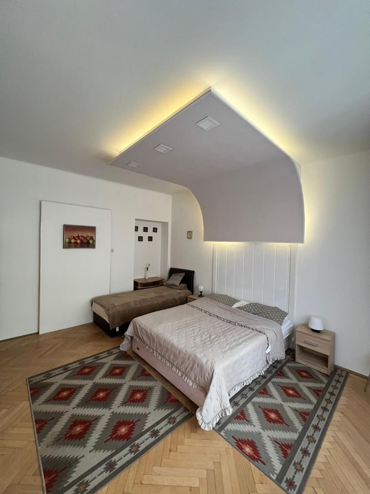Central Bank Apartment Сараево Экстерьер фото